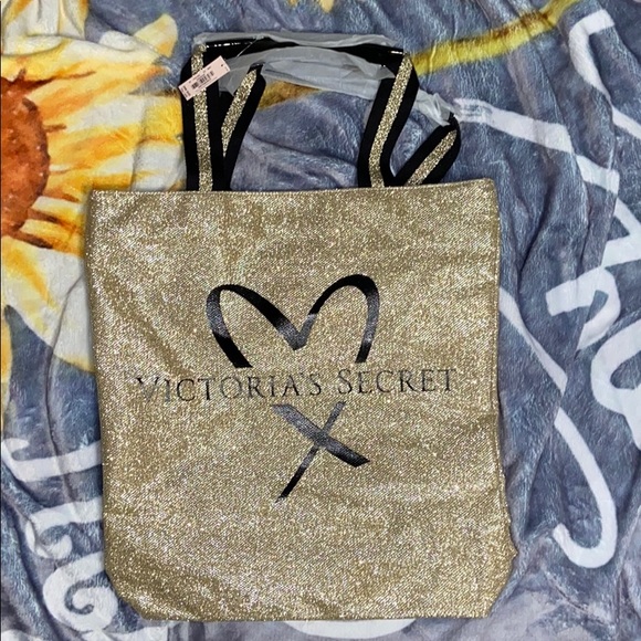 VICTORIA SECRET TOTE - Picture 1 of 2
